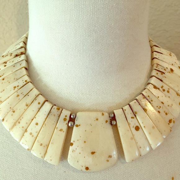 Chico's Jewelry - Statement Necklace 🌺 FINAL PRICE